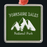 Ornamento De Metal Parque Nacional Yorkshire Dales<br><div class="desc">O Parque Nacional de Yorkshire Dales é o lar dos três picos e milhas de passagens pitorescas,  calçadas,  vales,  colinas e aldeias.</div>