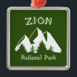 Ornamento De Metal Parque Nacional Zion<br><div class="desc">Zion National Park,  no sul de Utah,  é um dos parques mais bonitos do sistema americano.</div>