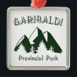 Ornamento De Metal Parque Provincial de Garibaldi<br><div class="desc">Localizado no coração das montanhas costeiras a apenas 70 km ao norte de Vancouver e oferecendo mais de 90 km de trilhas de caminhada,  lindos lagos e picos de torre,  o Parque Provincial de Garibaldi,  no Canadá,  é um destino favorito ao longo do ano para os entusiastas do exterior.</div>
