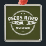 Ornamento De Metal Pecos Rio Novo México Kayaking<br><div class="desc">O rio Pecos sai do Pecos Wilderness,  através de ceifas granitas e cachoeiras robustas,  e passa por pequenos prados de montanha alta.</div>