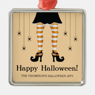 Ornamento De Metal Pernas de Bruxa Laranja e Aranhas Feliz Halloween