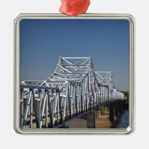 Ornamento De Metal ponte da rodovia I-20 sobre o rio Mississippi,