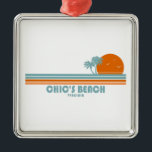 Ornamento De Metal Praia de Chic Virginia Sun Palm Trees<br><div class="desc">A praia de Chic,  em Norfolk,  tem bastante costa para tomar banho de sol,  nadar,  fazer batas de praia e construir castelos de areia. É fácil encontrar uma bela praia pública se você quiser a conveniência de estacionar,  restaurantes,  acesso à praia,  abrigar e nadar tudo perto.</div>