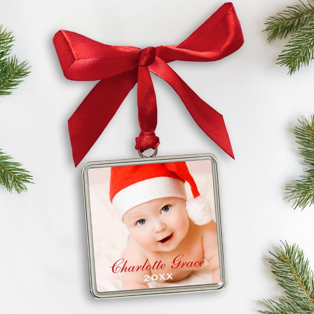 Ornamento De Metal Primeiro Natal da Criança Monograma Vermelho Foto (Criador carregado)