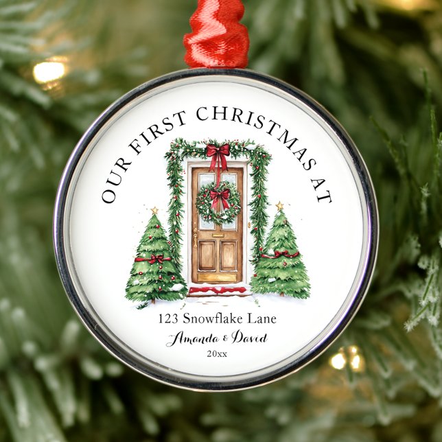 Ornamento De Metal Primeiro Natal Personalizado Em Nossa Nova Casa (Criador carregado)