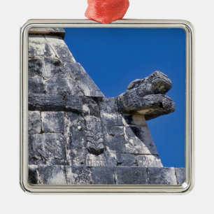 Ornamento De Metal Primeiro plano de pedras fazendo um antigo maia