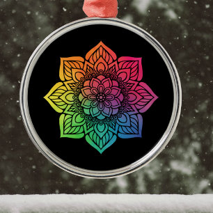 Ornamento De Metal Rainbow Mandala em preto