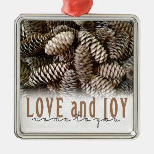 Ornamento De Metal Rustic Holiday Love and Joy Pine Cone