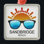 Ornamento De Metal Sandbridge Beach Virginia Sunvidles<br><div class="desc">Se você gosta da ideia de Virginia Beach mas não tanto das multidões que frequentemente vêm com ela,  então Sandbridge Beach pode ser uma opção inteligente para você</div>