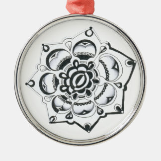 Ornamento De Metal Simetria Floral Preta e Branca
