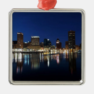 Ornamento De Metal Skyline de Baltimore no crepúsculo