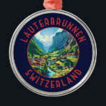 Ornamento De Metal Suiça Lauterbrunnen - Círculo Retrocolestido<br><div class="desc">Lauterbrunnen retro vetor viagem design. Colocado num vale com penhascos rochosos e as rugas cataratas de Staubbach.</div>