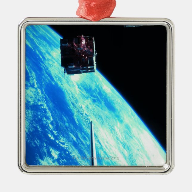 Ornamento De Metal Terra de órbita satélite 3 (Frente)