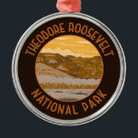 Ornamento De Metal Theodore Roosevelt National Park Retro Distestido<br><div class="desc">Theodore Roosevelt vetor trabalho de arte design. O parque é um parque nacional americano que compreende três áreas de terras áridas geograficamente separadas na parte ocidental da Dakota do Norte.</div>