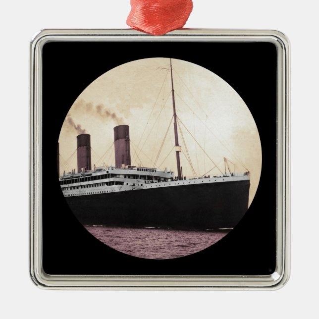 Ornamento De Metal Titanic no mar (Frente)