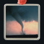 Ornamento De Metal Tornado<br><div class="desc">Um perigoso tornado ou "torção" toca em Oklahoma e é capturado em filme por caçadores de tempestades do Laboratório Nacional de Tempestades Severas da NOAA. Esta torre tem poeira e detritos que se formam na superfície do solo em beco de tornado.</div>