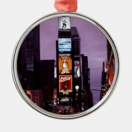 Ornamento De Metal tráfego na Times Square de Nova York à noite