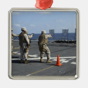 Ornamento De Metal Trem dos polícias militares com o Berretta M9