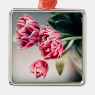 Ornamento De Metal Tulipas em um vaso