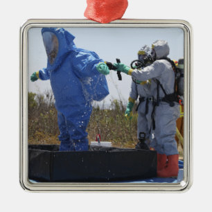 Ornamento De Metal Um aeromerador está em uma banheira