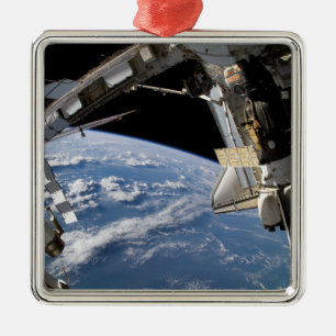 Ornamento De Metal Vaivém espacial Atlantis e uma nave espacial de