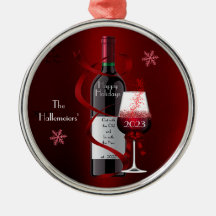 Vinho tinto de ornamentação e flocos de neve