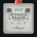 Ornamento De Metal Vintage Myrtle Beach Carolina do Sul Personalizada<br><div class="desc">Vintage Victorian Myrtle Beach Carolina do Sul Estabeleceu o Enfeites de natal de 1938. Personalize com um nome e ano. ~</div>