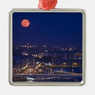 Ornamento De Metal Vista da Basção dos Pescadores ao lado de Matyas