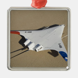 Ornamento De Metal X-48B misturou o veículo aéreo desvirilizado cor