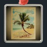 Ornamento de Viagens vintage das Ilhas Virgens Bri<br><div class="desc">Um ornamento das Ilhas Virgens Britânicas de estilo legal,  que apresenta uma palmeira numa praia arenosa com céu azul e oceano.</div>