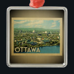 Ornamento de Viagens vintage de Ottawa Canada<br><div class="desc">Um ornamento Ottawa,  estilo legal,  com uma visão expansiva do horizonte urbano.</div>