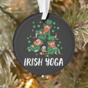 Ornamento Dia de São Patrício Yoga Irlandês Leprechaun Dia d