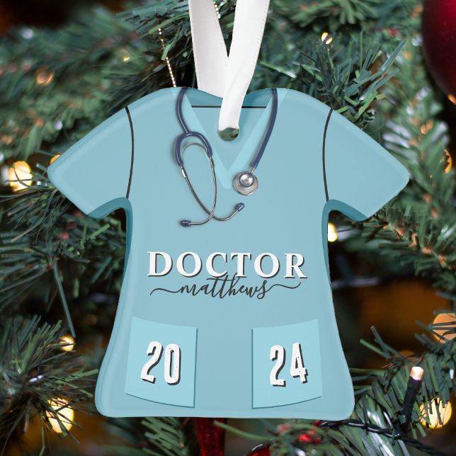 Ornamento Doutor Scrubs Blue Shirt Stethoscope Natal (Doctor Scrubs Blue Shirt Stethoscope Christmas Ornament
)