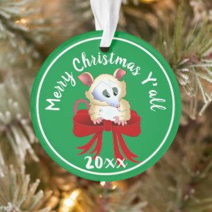 Ornamento Feliz Natal Ya'll com Possum  