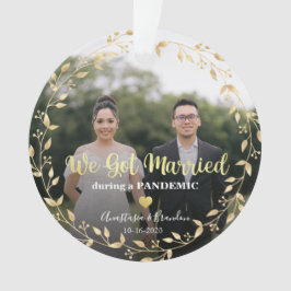 Ornamento Folha Dourada de Foto Casada Durante o Natal Pandê