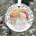 Ornamento Foto das Luzes de Natal do Vovô excelente<br><div class="desc">Enfeites de natal personalizado com luzes de Natal coloridas e texto editável. O modelo de foto está configurado para que você adicione uma de suas fotos favoritas, que será enquadrada com lâmpadas de string em vermelho azul verde e amarelo. O texto atual lê Feliz Excelente de Natal Avô 20xx e...</div>