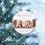 Ornamento Foto personalizada: melhores amigos para sempre, b<br><div class="desc">Um presente para o(s) seu(s) melhor(s) amigo(s) para aniversários,  Natal ou evento especial. Texto preto: Melhores Amigos para sempre,  escrito com um script de estilo com letra de tendência. Personalize e use sua própria foto e nomes. Um fundo branco chic,  decorado com poeira brilhante púrpura.</div>