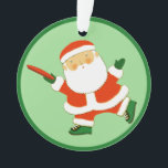 Ornamento Frisbee Personalizado<br><div class="desc">Dama de feriado de frisbee com desenho animado do Papai Noel e citação engraçada. Para personalizar editar texto para adicionar nome.</div>