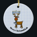 Ornamento Judaico Rudolph Chrismukkah<br><div class="desc">Este ornamento mostra o meu Judeu Rudolph, o Reindeer que não só tem um nariz vermelho, mas tem velas nas suas galhadas como um Menorah como luz extra. O texto neste ornamento é personalizável para ser adequado a você ou ao seu destinatário. Desenhado por Sheila Cicchi, Brownielocks.com. Todos os Direitos...</div>