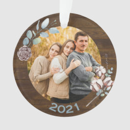 Ornamento Madeira russa parece família de Natal