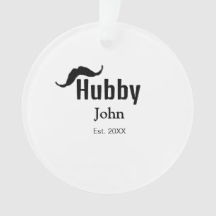 Ornamento marido Hubby adiciona nome data ano bigode simples