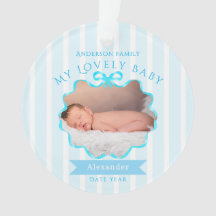 Menino Recém-Nascido com Laço de Arco