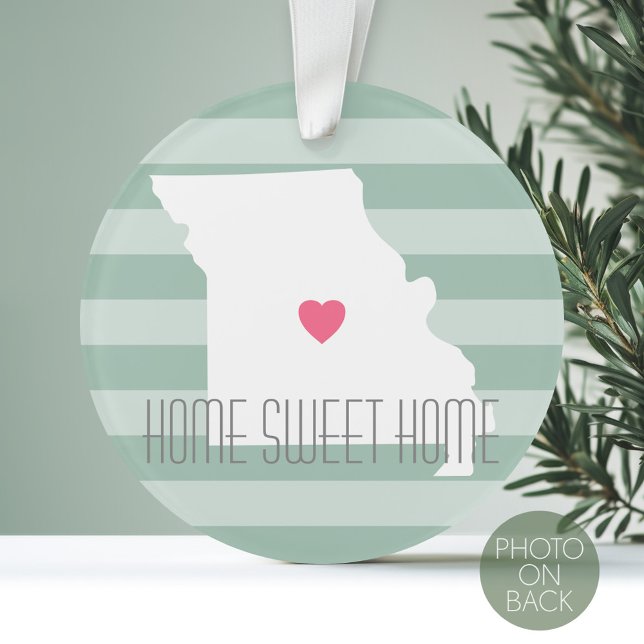 Ornamento Missouri Map Home State Love with Custom Heart (Personalized Photo Ornament with a State Design on the Front and Photo on the Back)