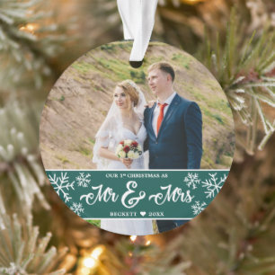 Ornamento Newlyweds 1st Christmas Mr & Mrs Snowflake Photo