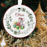 Ornamento Nome Burgundy Sweet Mouse Árvore de Natal<br><div class="desc">Personalize esta decoração da árvore de Natal do Rato Cute Burgundy acrescentando o nome de um amado. Uma forma excelente de celebrar uma memória especial com uma manutenção significativa.</div>