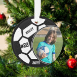 Ornamento Nome do Jogador de Futebol Número de Fotografia<br><div class="desc">Este design apresenta um fundo de bola de futebol com espaço para um nome, número e fotografia. Clique no botão personalizar para obter mais flexibilidade no ajuste do texto! No nosso compro, estão disponíveis variantes desta design, bem como produtos de coordenação, zazzle.com/store/doodlelulu. Entre em contato conosco se precisar deste design...</div>