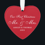 Ornamento Nosso primeiro Natal como o Sr. e a Sra. Vermelho<br><div class="desc">Nosso primeiro Natal como o Sr. e a Sra. Vermelho Coração Ornamento</div>