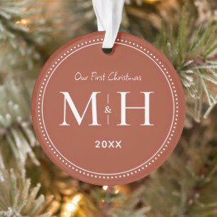 Ornamento O nosso primeiro Natal para os recém-casados Monog