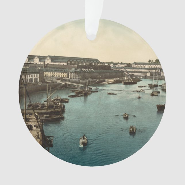 Ornamento O porto Militaire II, Bresta, France (Frente)