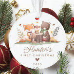 Ornamento O Primeiro Natal do Woodland Photo Baby<br><div class="desc">O primeiro ornamento de Natal deste bebê bonitinho apresenta animais de floresta, incluindo raposa, coelho, coruja e urso. O ornamento pode ser facilmente personalizado com o nome, data e foto do bebê. A design é simples e caprichosa, com os animais arborícolas dispostos em torno de um tronco de árvore. O...</div>